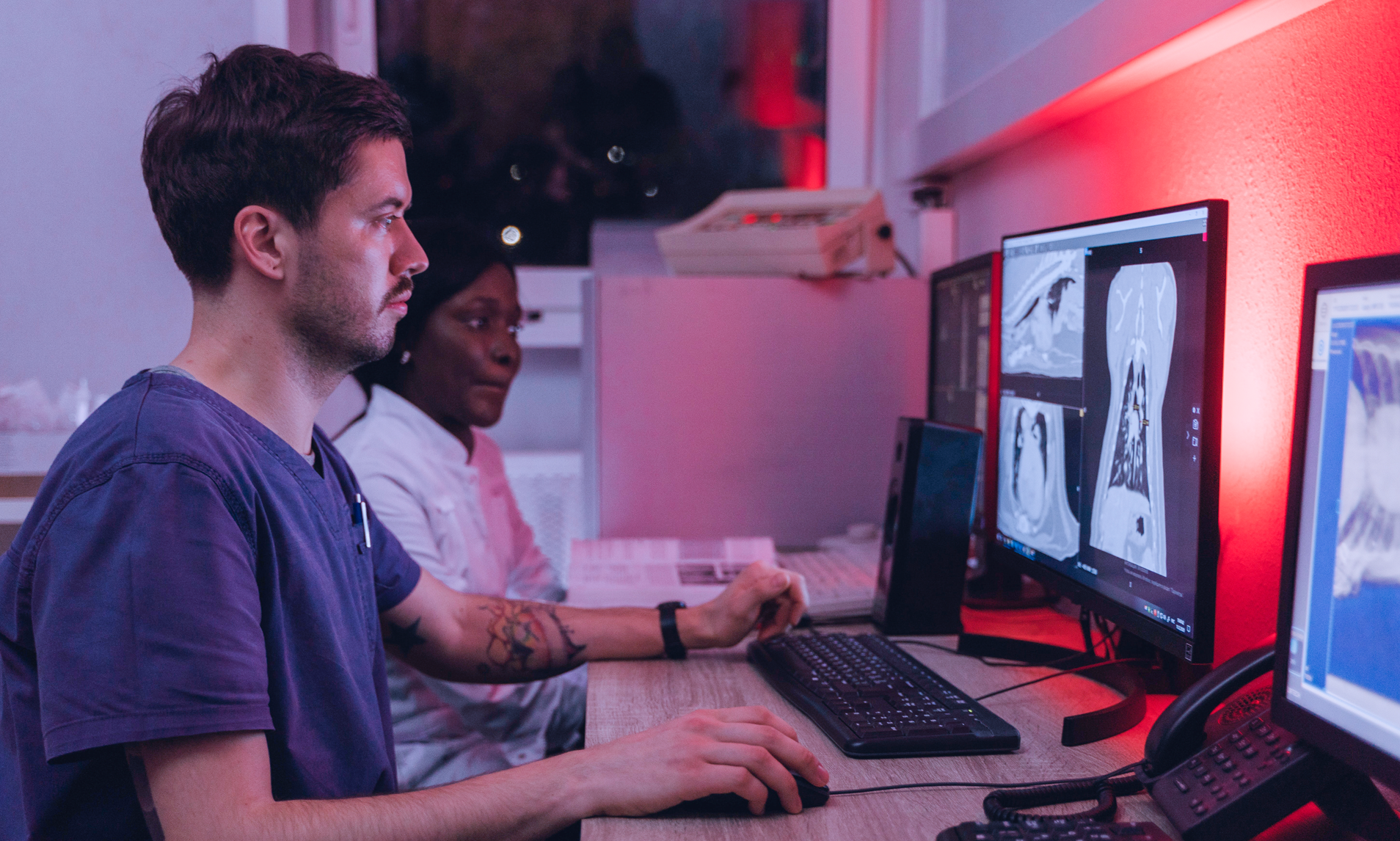 Los sistemas PACS son sistemas informáticos utilizados en medicina para almacenar, gestionar y transmitir imágenes.nes médicas digitales, como radiografías, tomografías y ecografías, 